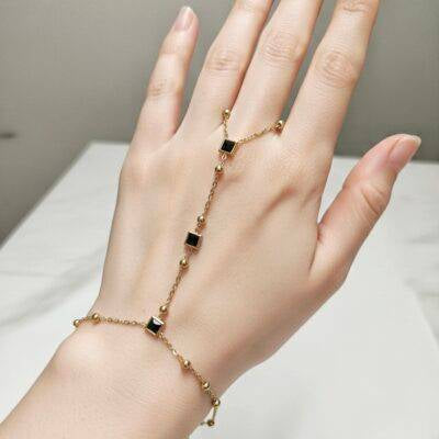 Anti tarnish black stone hand chain