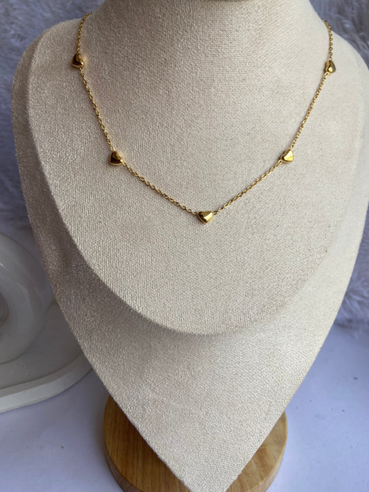 Anti tarnish fine heart necklace