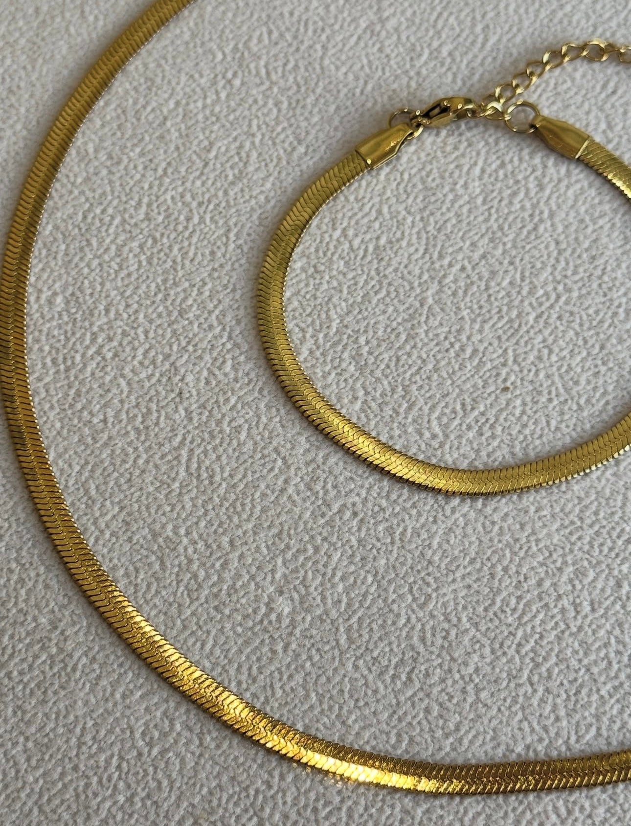 New Anti tarnish snake chain with bracelet combo