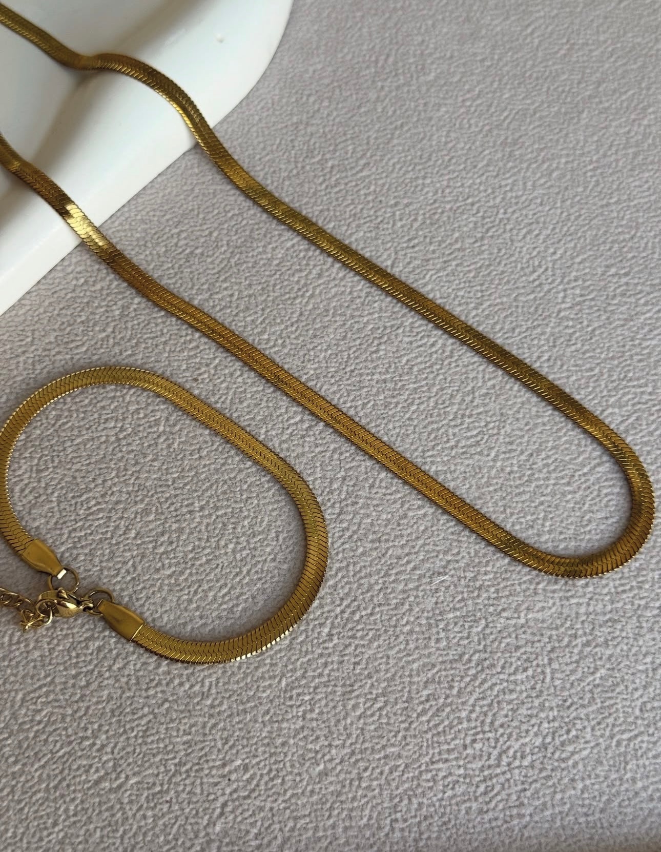 New Anti tarnish snake chain with bracelet combo