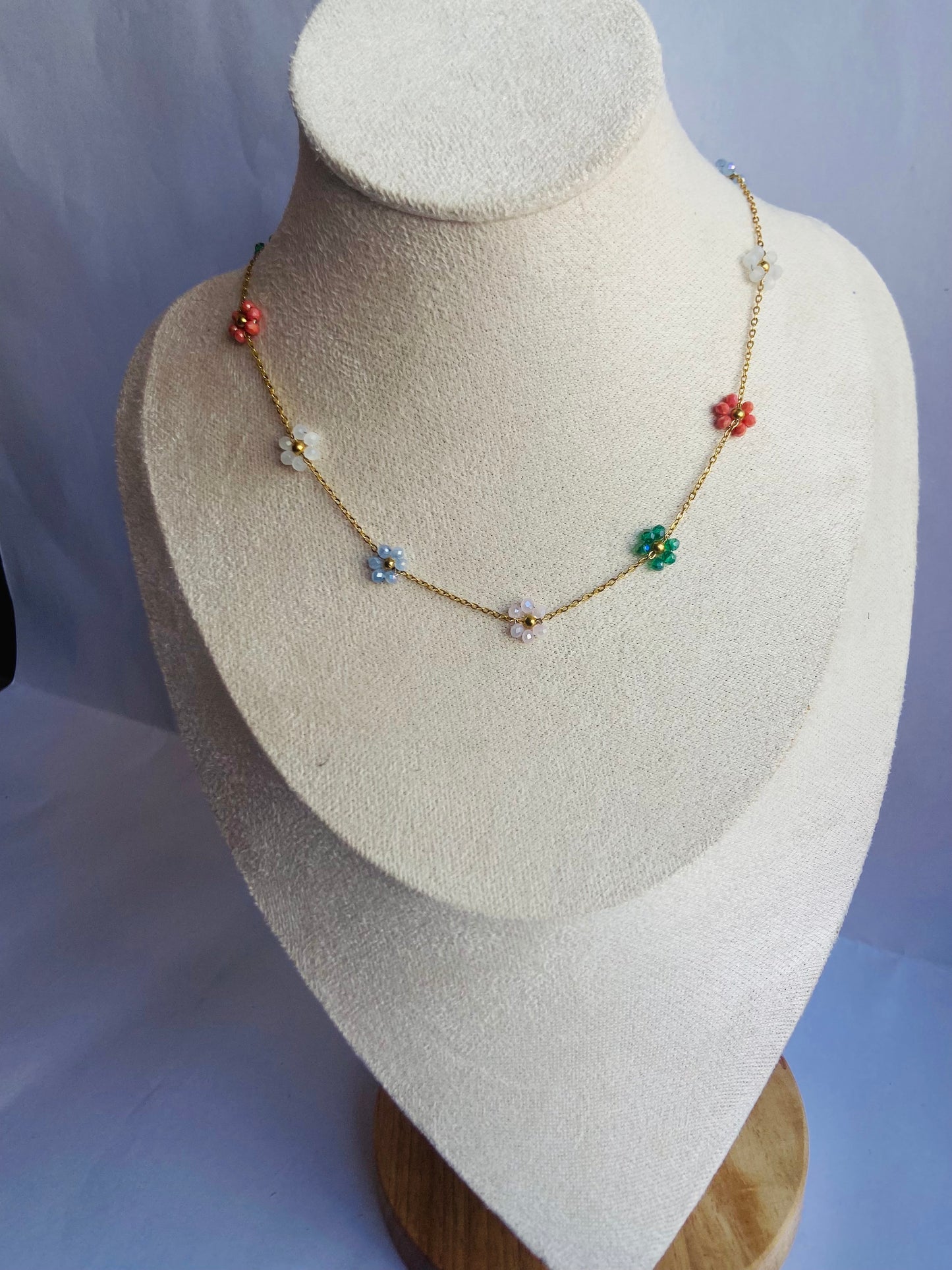 Anti Tarnish New Flower Glory necklace