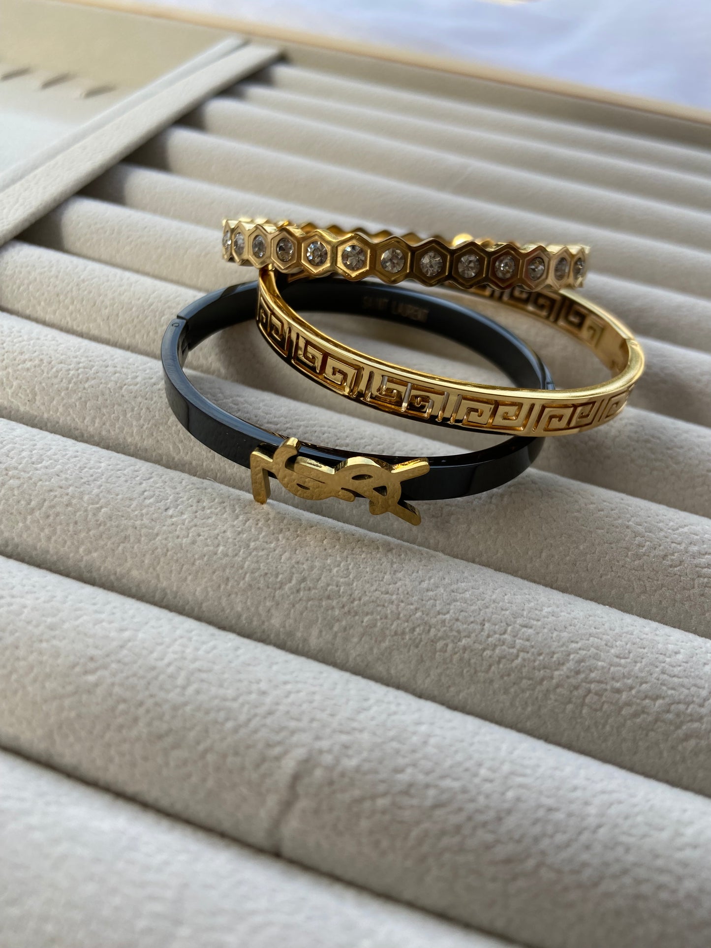 Anti tarnish bangle stack combo (3pcs)