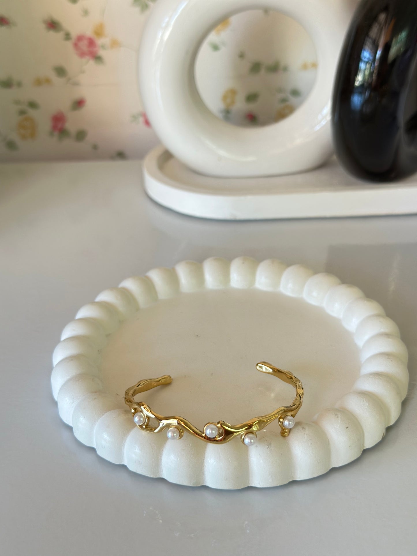 Anti tarnish pearl cuff bangle