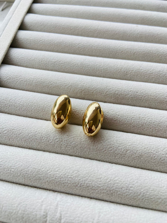 Anti tarnish capsule earring