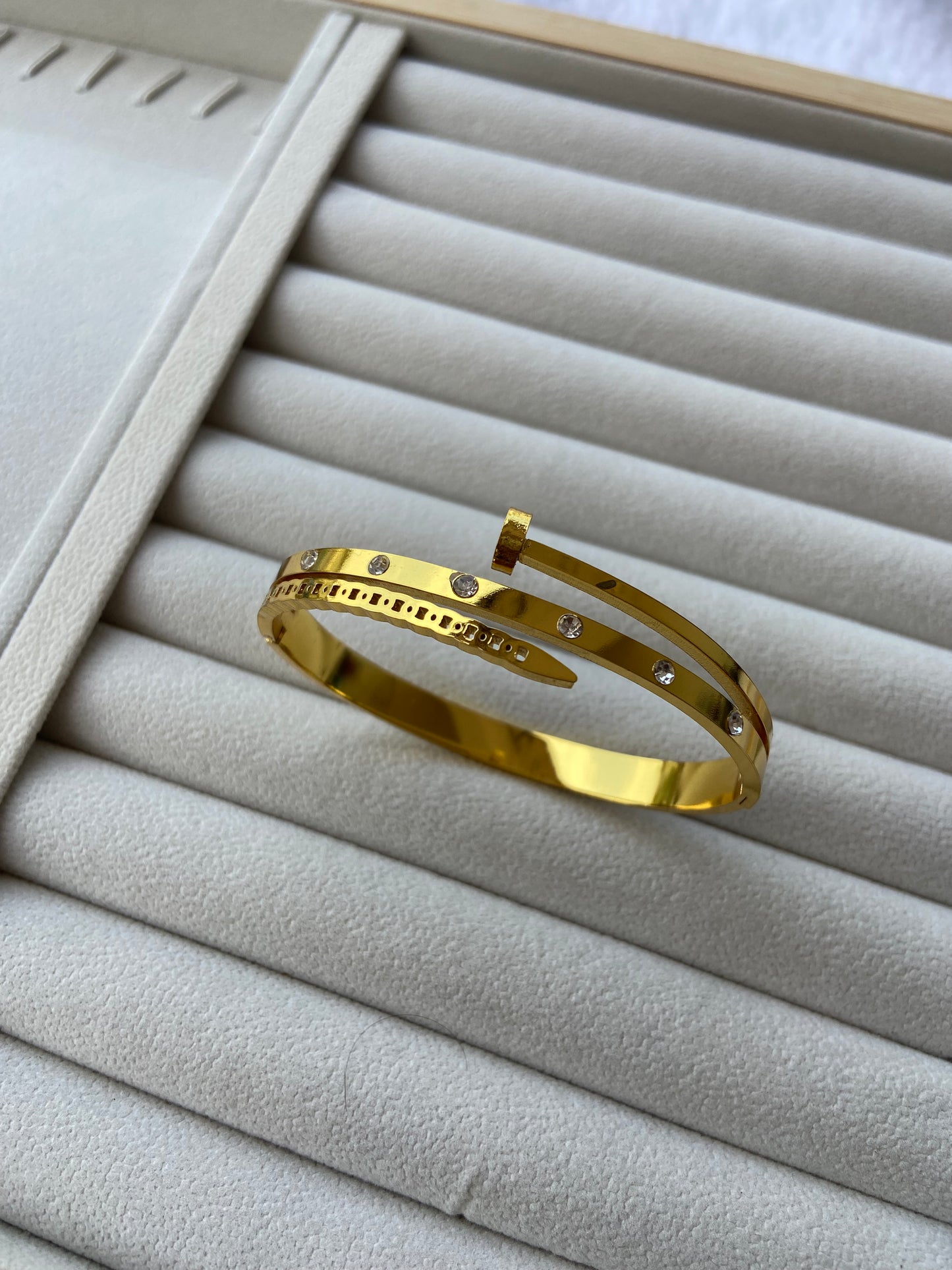 Anti tarnish double layer nail bangle