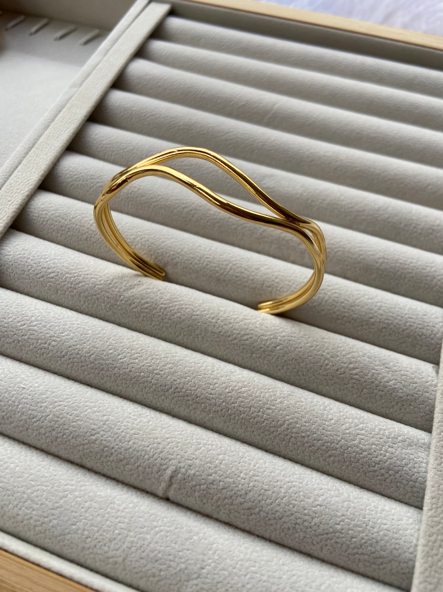 Anti tarnish bras bangle