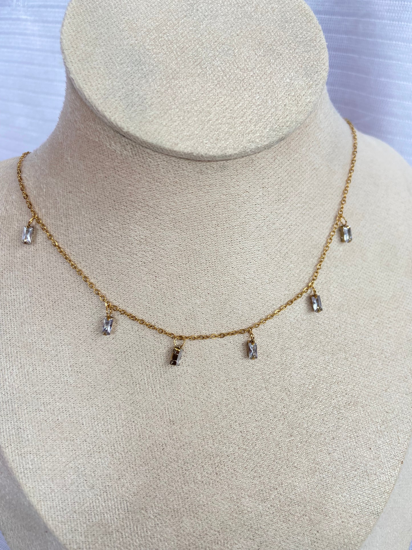 Anti tarnish peeku necklace