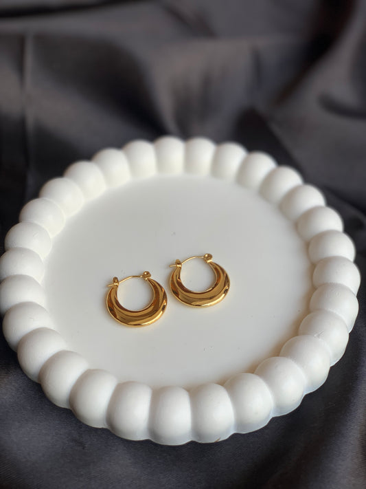 Anti tarnish hoop earring