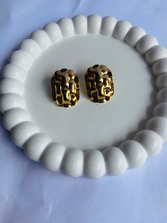 Anti tarnish bricky earring