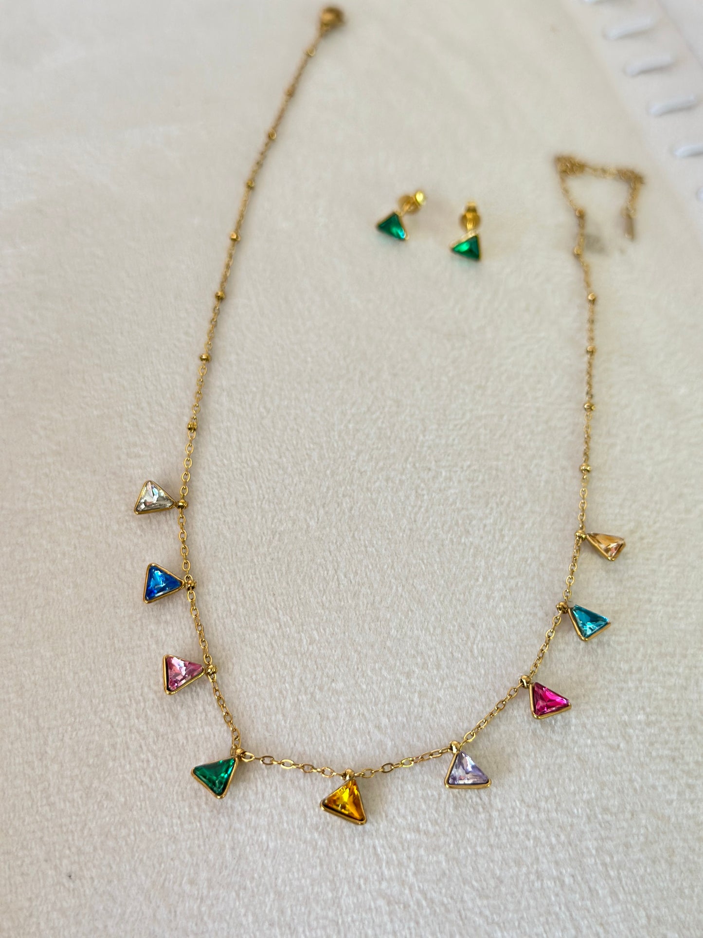 New anti tarnish multi stone triangle chain set