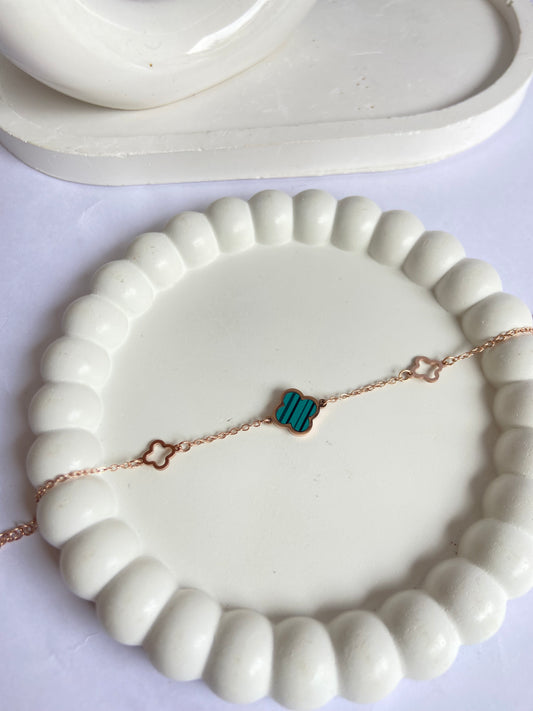 Anti tarnish green stone bracelet