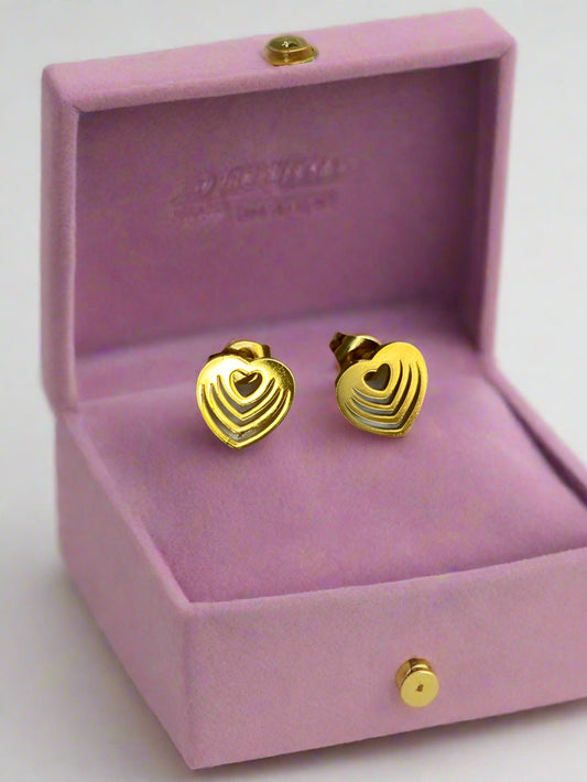 Anti Tarnish heart stud earring