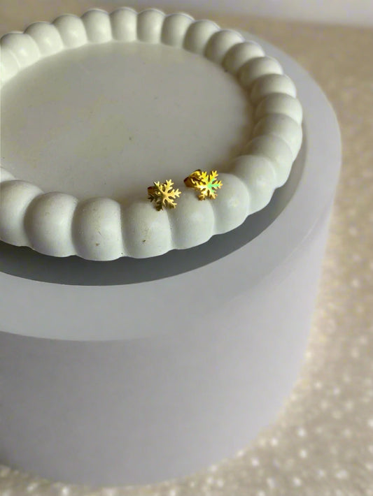 Anti Tarnish frozen stud earring